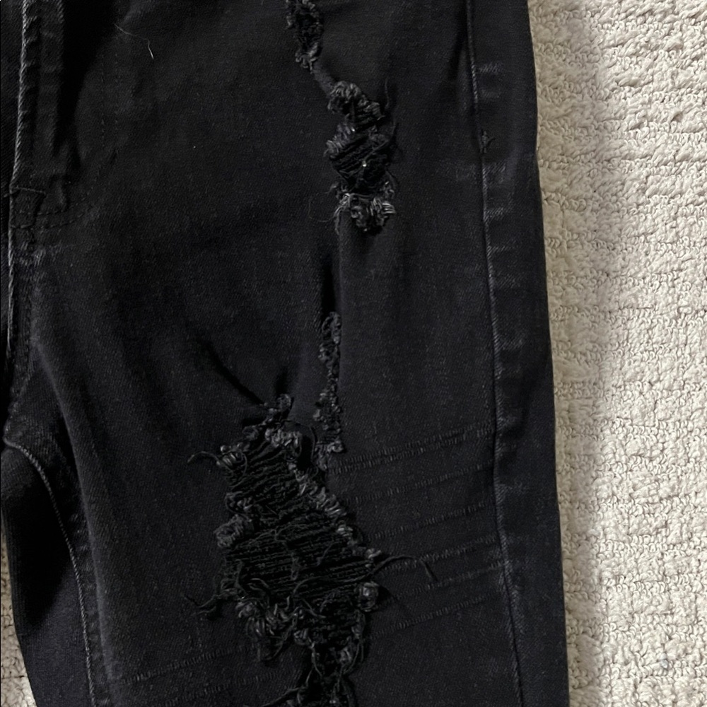 Almost Famous juniors black Skinny Jeans - Picture 3 of 12